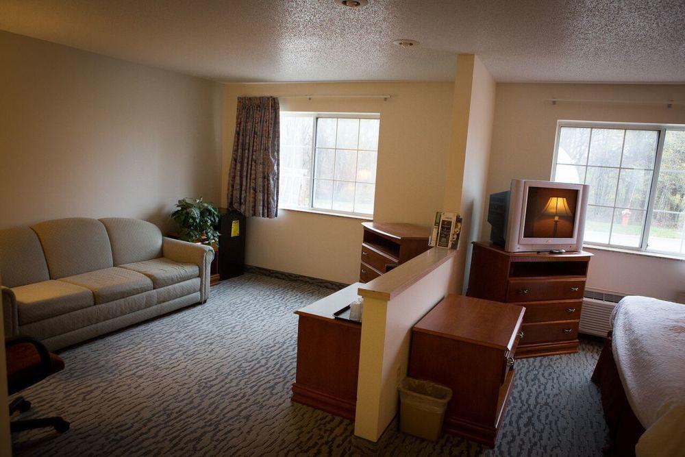Regency Inn & Suites Anoka 외부 사진