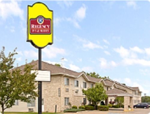 Regency Inn & Suites Anoka 외부 사진